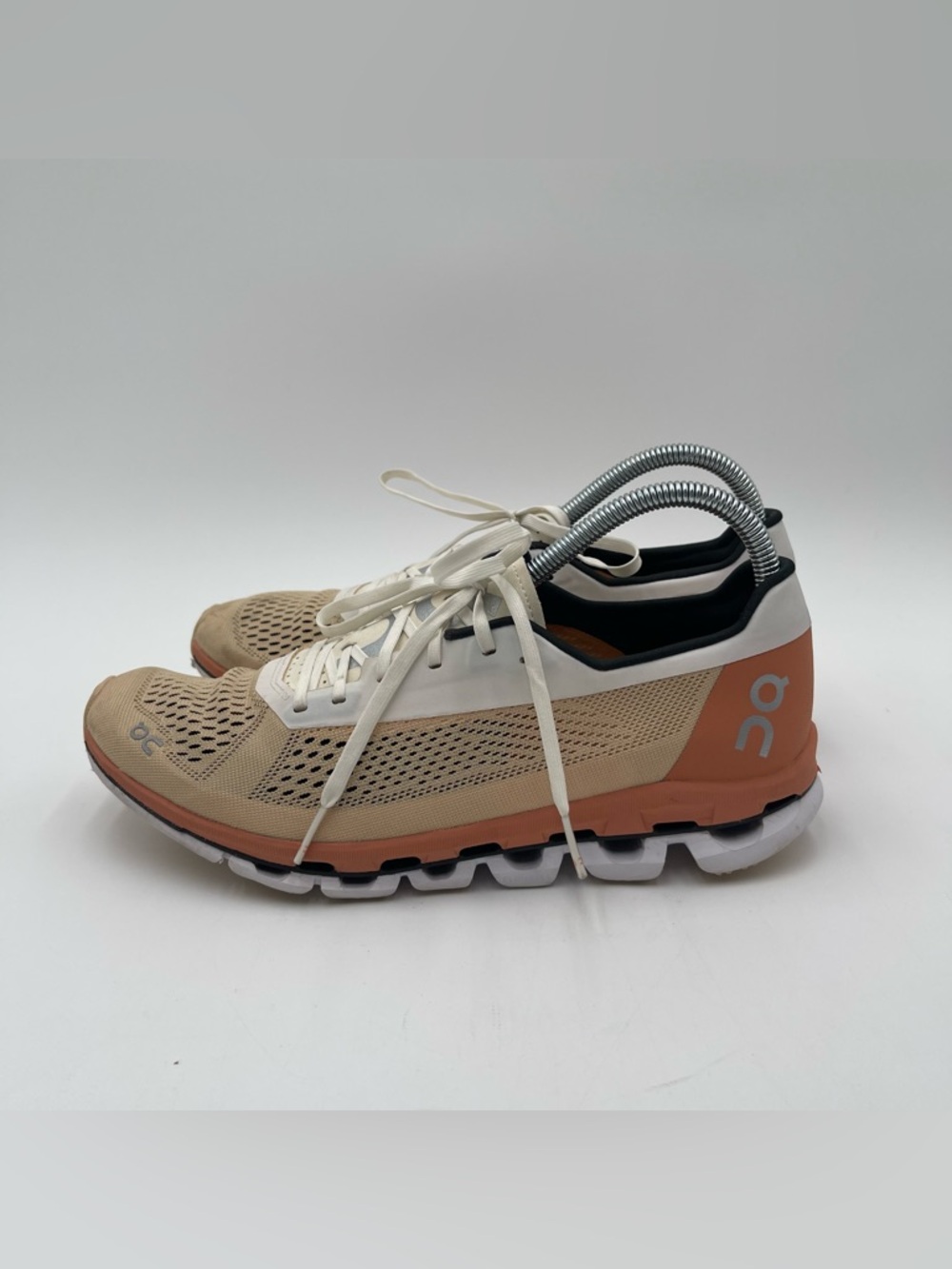 On Cloudboom Women’s Running Shoes Savanna White Low Top Swiss Size 9.5 Sneakers - Picture 2 of 16